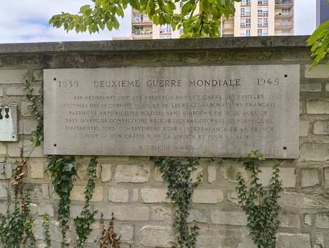 Memoriale dedicato ai 824 residenti fucilati durante la Seconda Guerra Mondiale a Campo dei Fucilati.