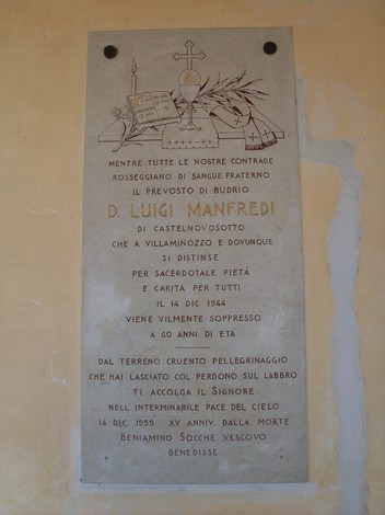 Incisione commemorativa dedicata a D. Luigi Manfredi, preposto di Budrio, martire per la fede nel 1944.