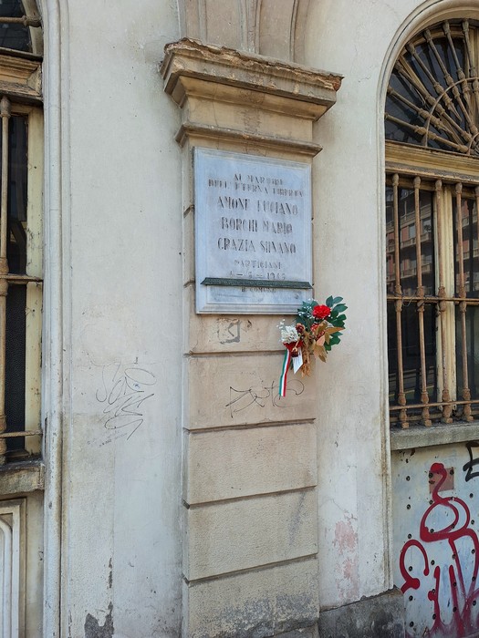 Lapide a Amone, Borghi e Grazia, Comune di Torino (TO), foto 2