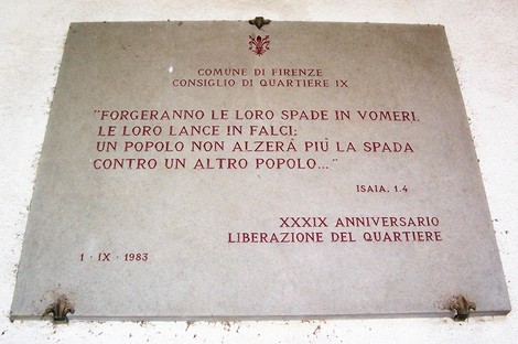 Lapide commemorativa del 39° anniversario della Resistenza, situata a Firenze, dedicata alla liberazione del quartiere.