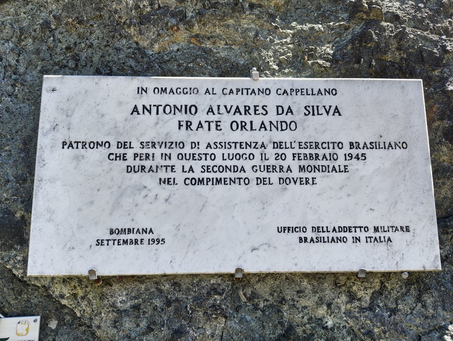 Lapide e targa a Orlando, Comune di Gaggio Montano (BO), foto 2