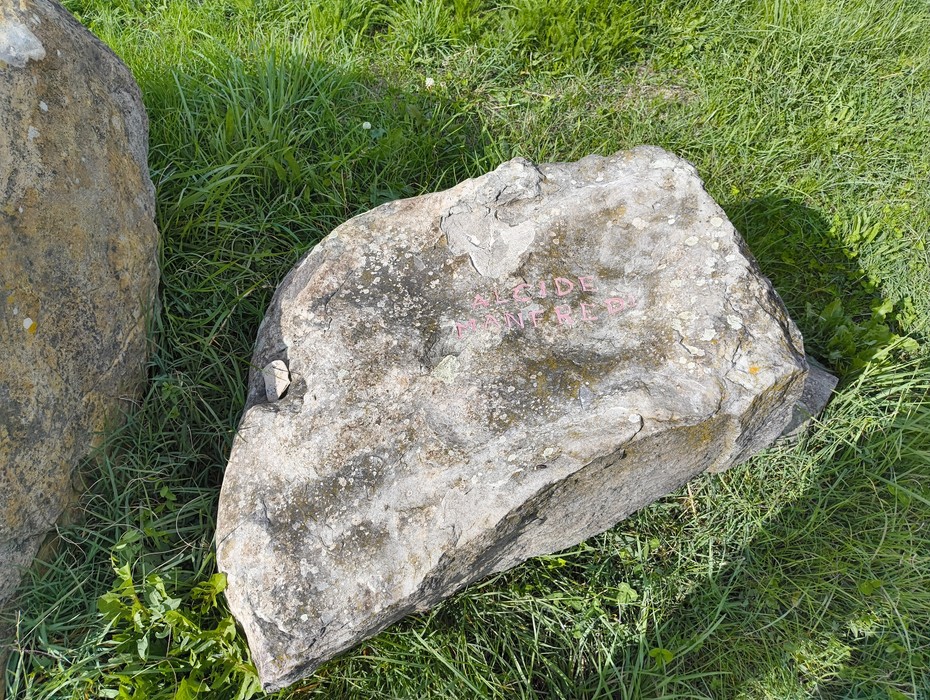 Monumento ai partigiani caduti, commemorazione della lotta per la libertà a Monte Sabbiuno.
