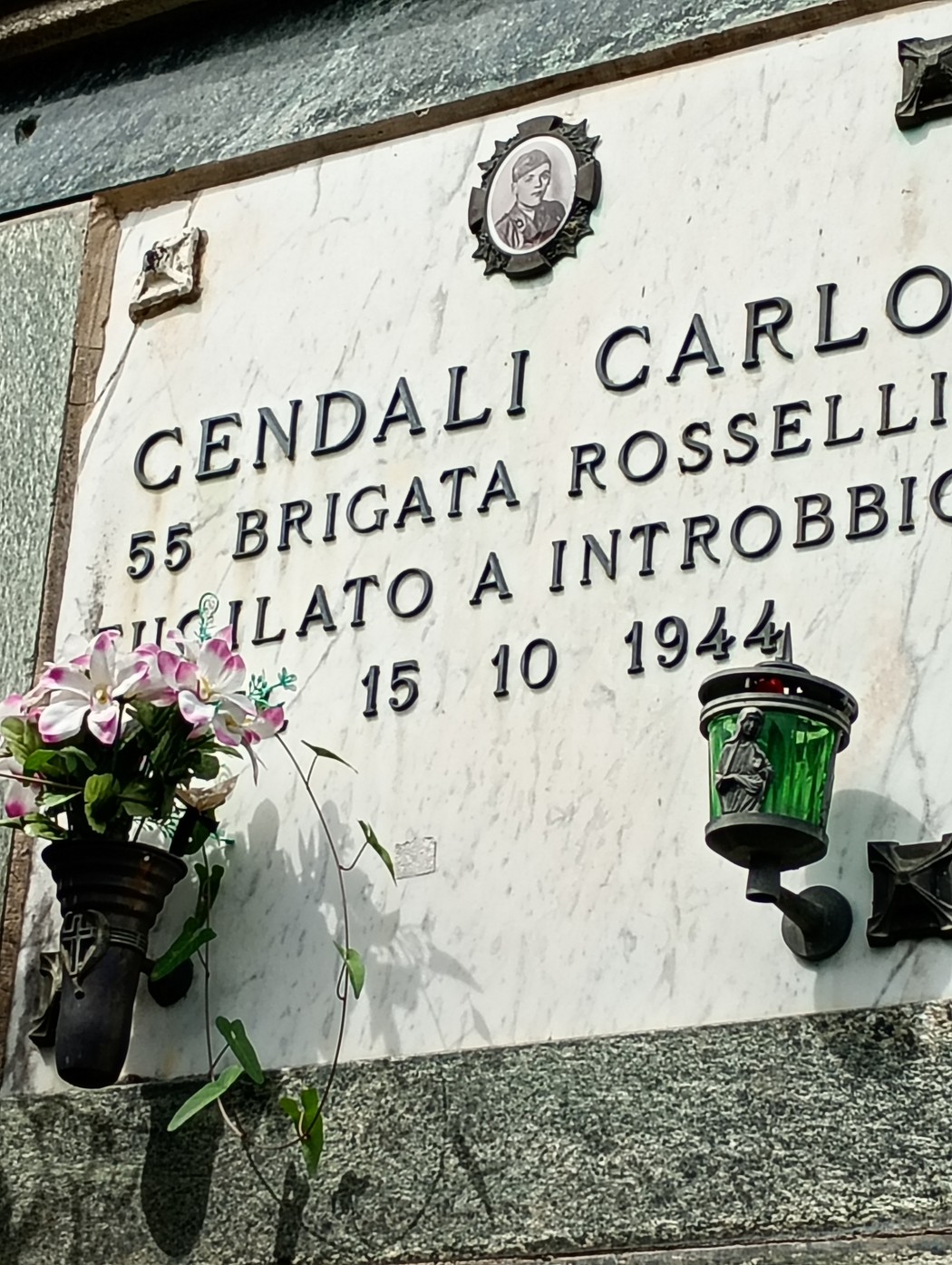 Tomba di Cendali, Comune di Bellano (LC), foto 1