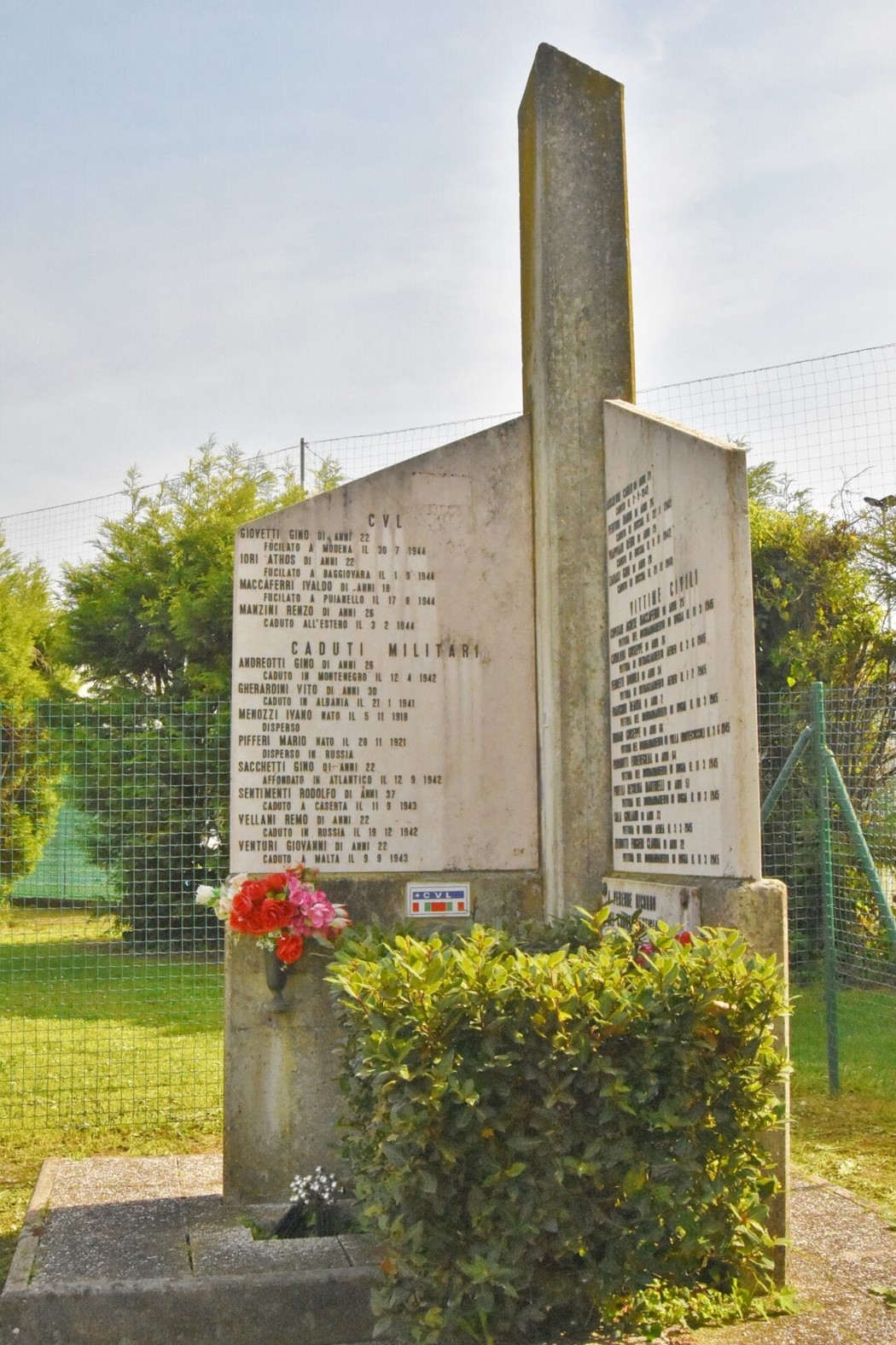Monumento ai Caduti di Baggiovara, dedicato alla memoria dei militari e delle vittime delle guerre.