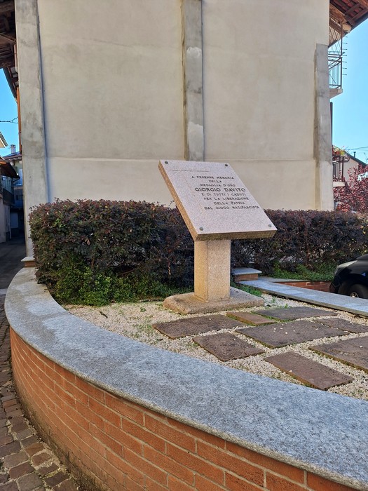 Monumento a Davito, Comune di San Giorgio Canavese (TO), foto 3
