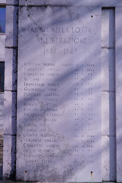 Monumento ai caduti di Castelbaldo, dedicato ai combattenti della Seconda Guerra Mondiale (1943-1945).