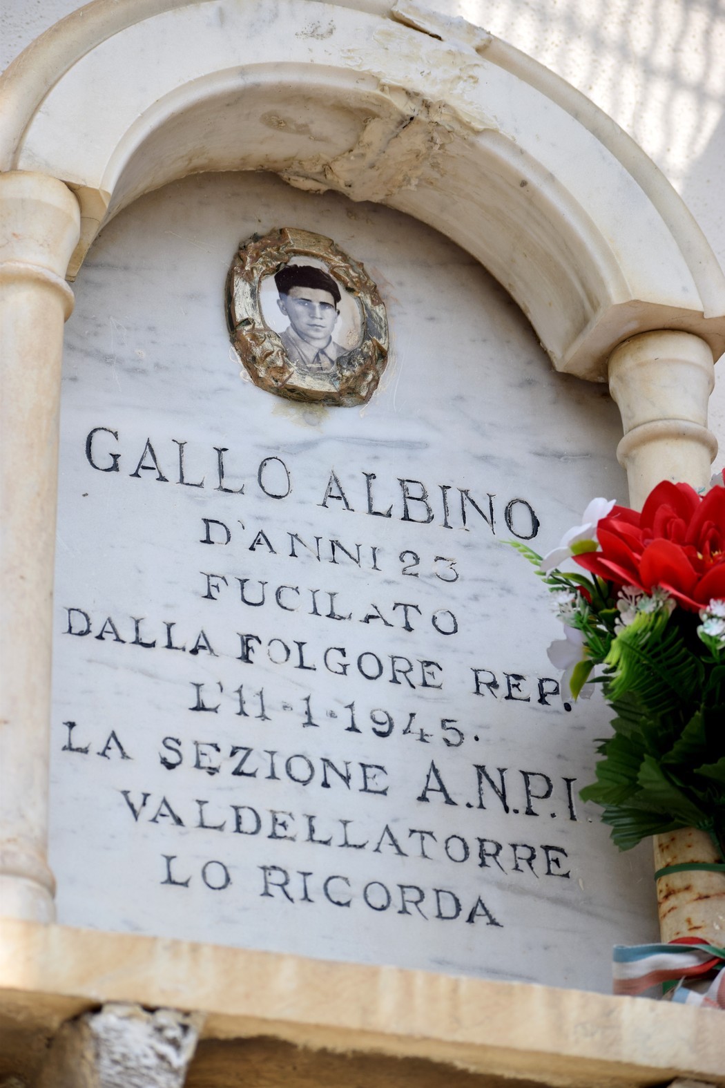 Lapide a Gallo, Comune di Val della Torre (TO), foto 1