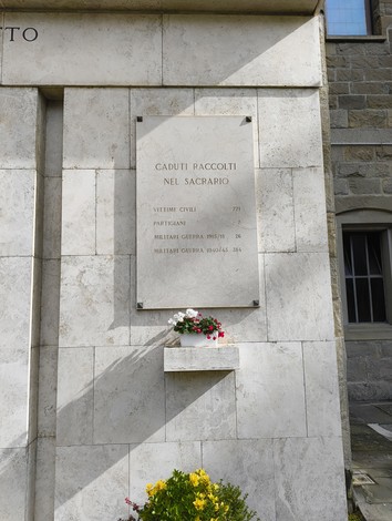 Sacrario dei Martiri di Marzabotto: memoriale dedicato alle vittime civili e partigiane.
