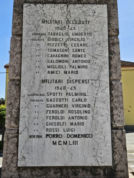 Monumento ai Caduti di Cà d'Andrea, commemorazione di militari deceduti e dispersi nelle guerre.