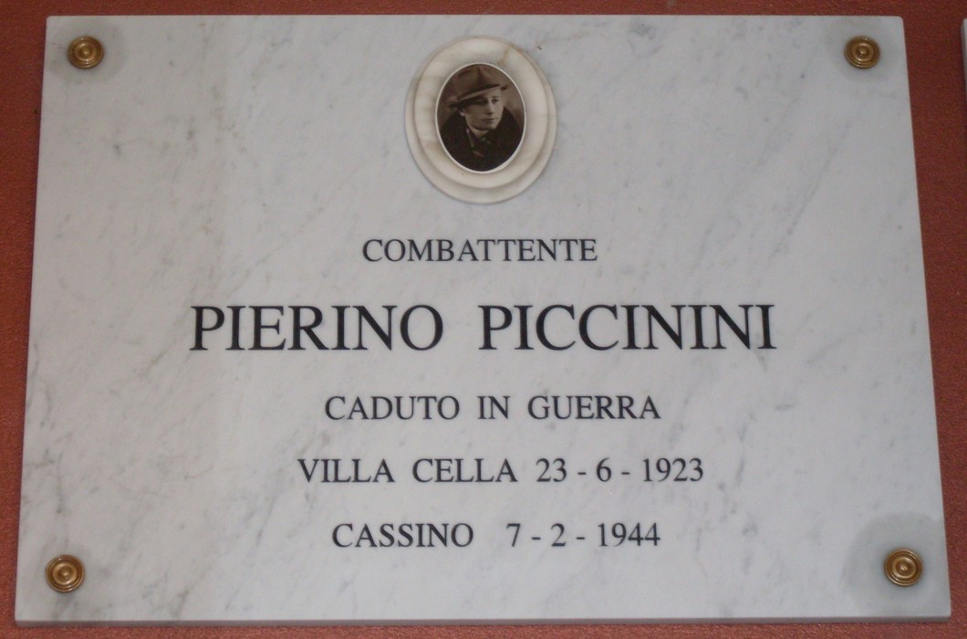 Memoriale in onore dei caduti per la libertà nel comune di Bibbiano, commemorando Pierino Piccinini.