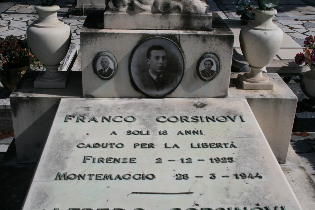 Sepolcro di Corsinovi, commemorazione di Franco Corsinovi, caduto per la libertà a soli 18 anni.