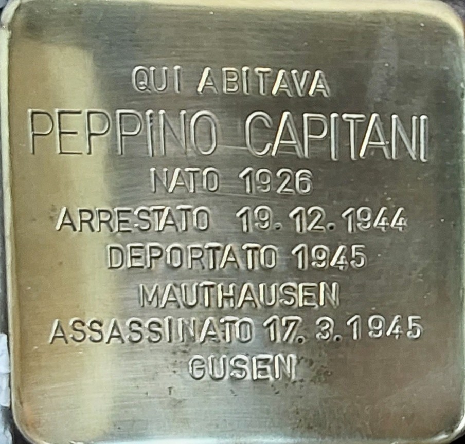 Pietra d'inciampo dedicata a Peppino Capitani, commemorando la sua deportazione e assassinio durante la Seconda guerra mondiale.