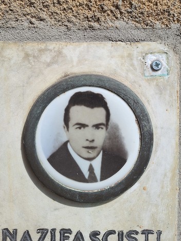 Lapide a Ferrante, Comune di Robassomero (TO), foto 2