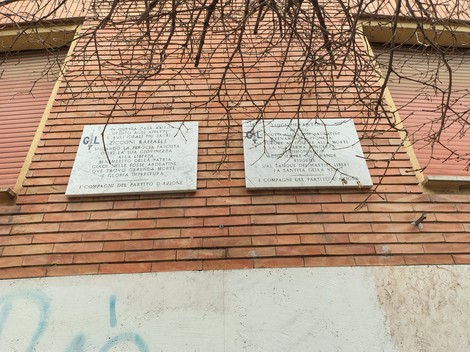 Lapidi a Zicconi e Pierantoni, Comune di Roma (RM), foto 1