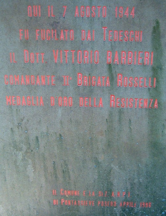 Cippo commemorativo dedicato a Vittorio Barbieri, ucciso dai tedeschi il 7 agosto 1944, comandante della Brigata Rosselli.