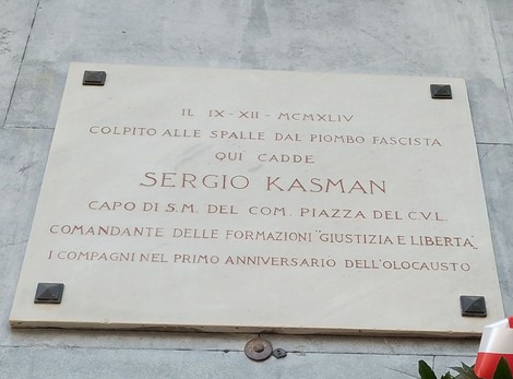 Lapide a Kasman, Comune di Milano (MI), foto 1