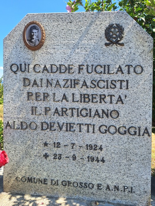 Cippo a Devietti Goggia, Comune di Grosso (TO), foto 2