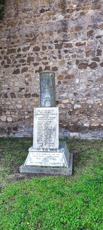 Monumento commemorativo dedicato alle vittime fucilate dai nazisti.