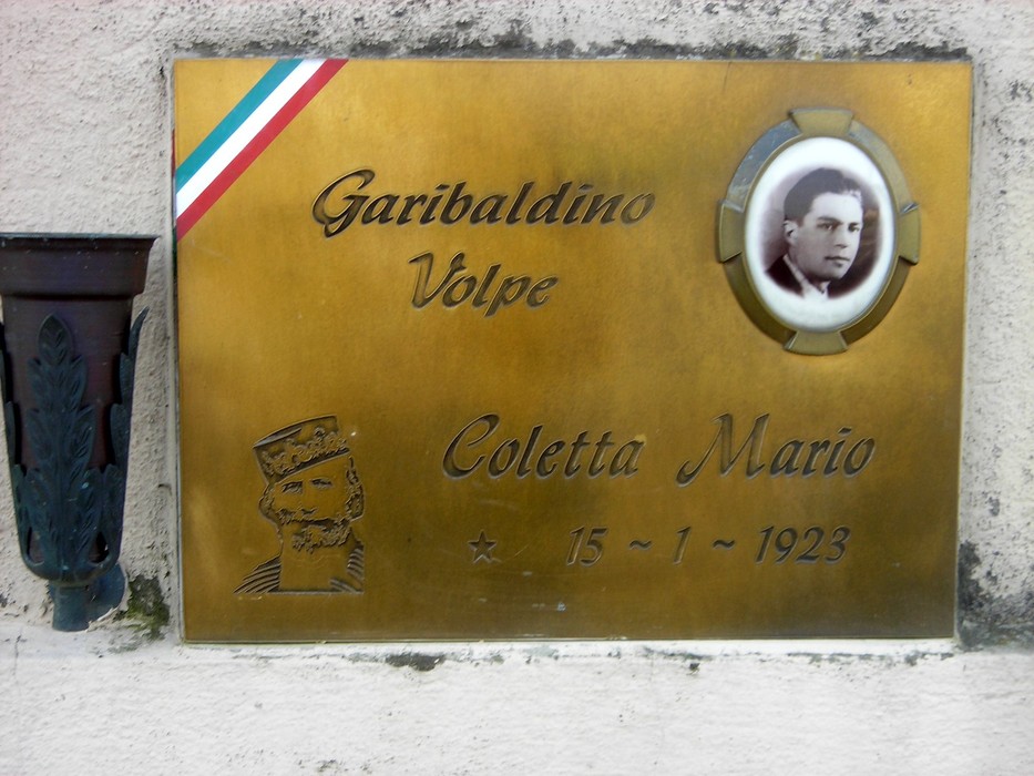 Monumento commemorativo per le vittime dell'eccidio di Mottalciata, in ricordo di Coletto Mario.
