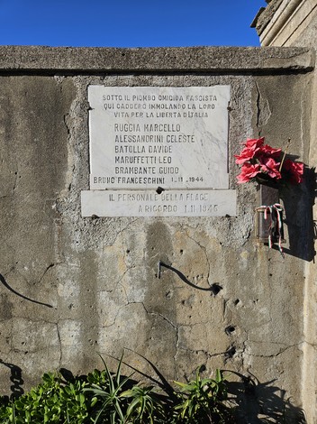 Lapide ai Martiri della FLAGE, Comune di La Spezia (SP), foto 1