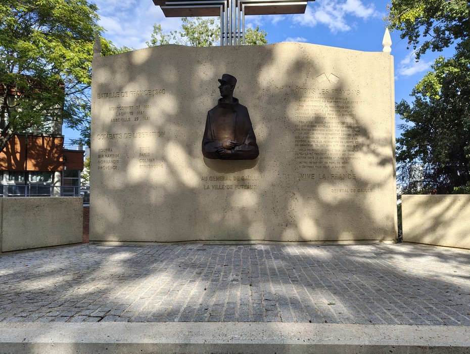 Monumento alle battaglie e alle liberazioni, Francia, foto 2