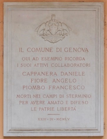 Lapide commemorativa dedicata ai dipendenti comunali caduti per la Libertà, situata a Genova.