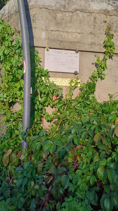 Lapide a Rossetto, Comune di Savona (SV), foto 2