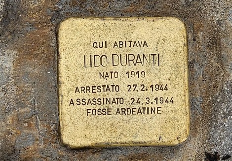 Pietra d'inciampo dedicata a Lido Duranti, con date di arresto e assassinio durante la Seconda Guerra Mondiale.