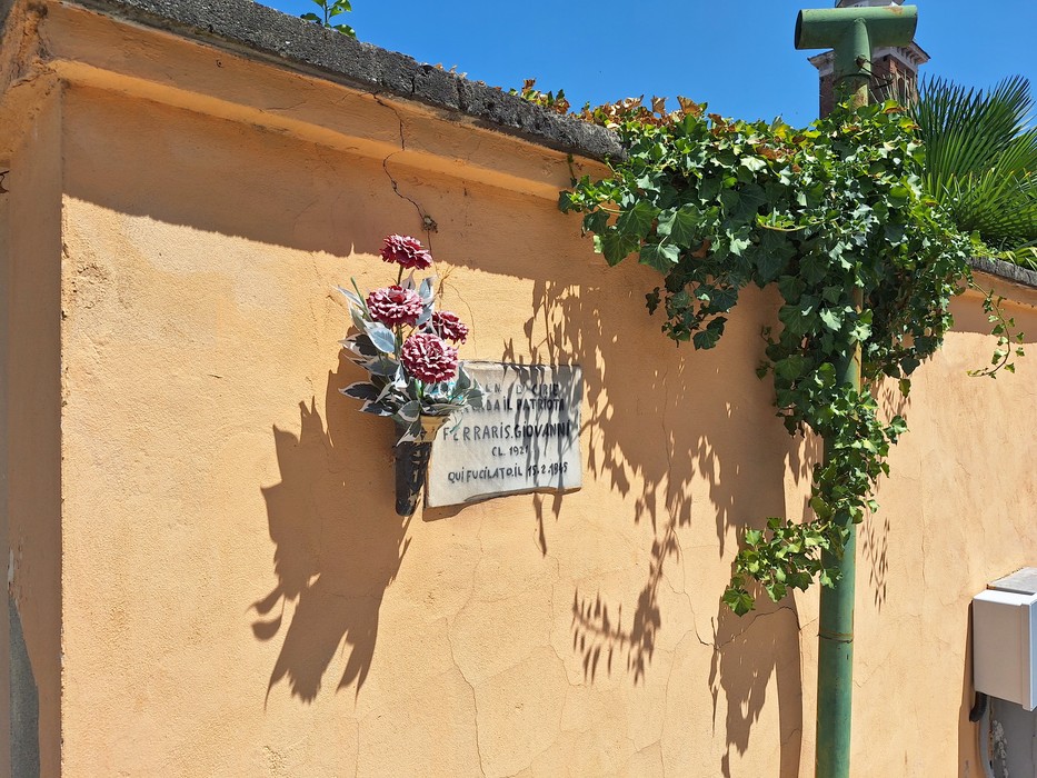 Lapide a Ferraris, Comune di Ciriè (TO), foto 2