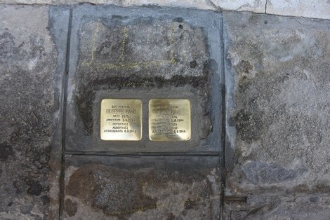 Pietre d'inciampo dedicate ai fratelli Fano, commemorazione della memoria storica.