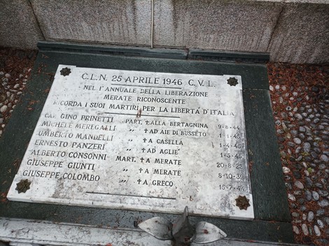 Lapide ai martiri per la libertà, Comune di Merate (LC), foto 1