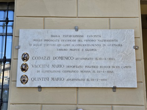 Lapide commemorativa ai caduti antifascisti di Lodi Vecchio, in ricordo di coloro che hanno combattuto per la libertà.