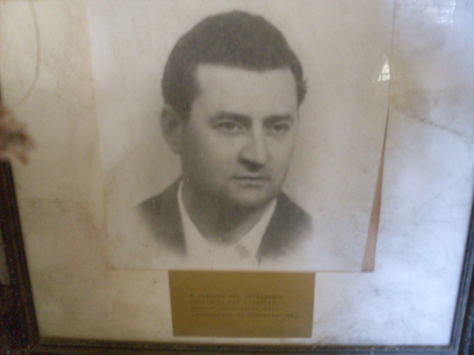 Immagine del Monumento ai partigiani, in ricordo dei combattenti della Resistenza.