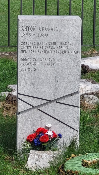 Monumento agli Eroi di Basovizza, Comune di Trieste (TS), foto 6