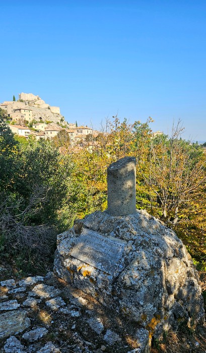 Cippo ai caduti della Resistenza e alle vittime civili, Comune di Castiglione d'Orcia (SI), foto 2