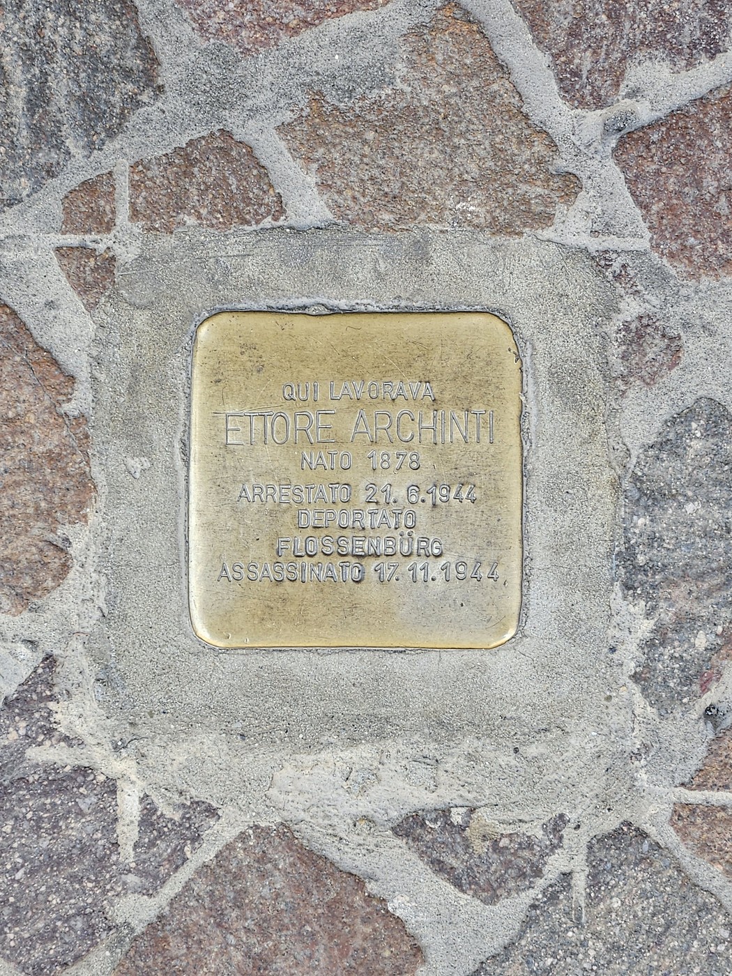 Pietra d'inciampo ad Archinti, Comune di Lodi (LO), foto 1