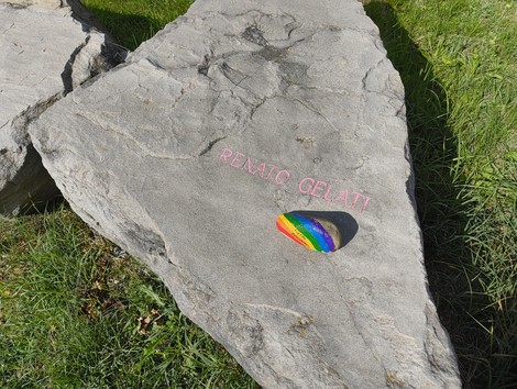 Monumento ai partigiani caduti, Monte Sabbiuno: omaggio alla resistenza e alla libertà.