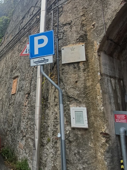 Lapide a Lovo, Comune di Genova (GE), foto 2