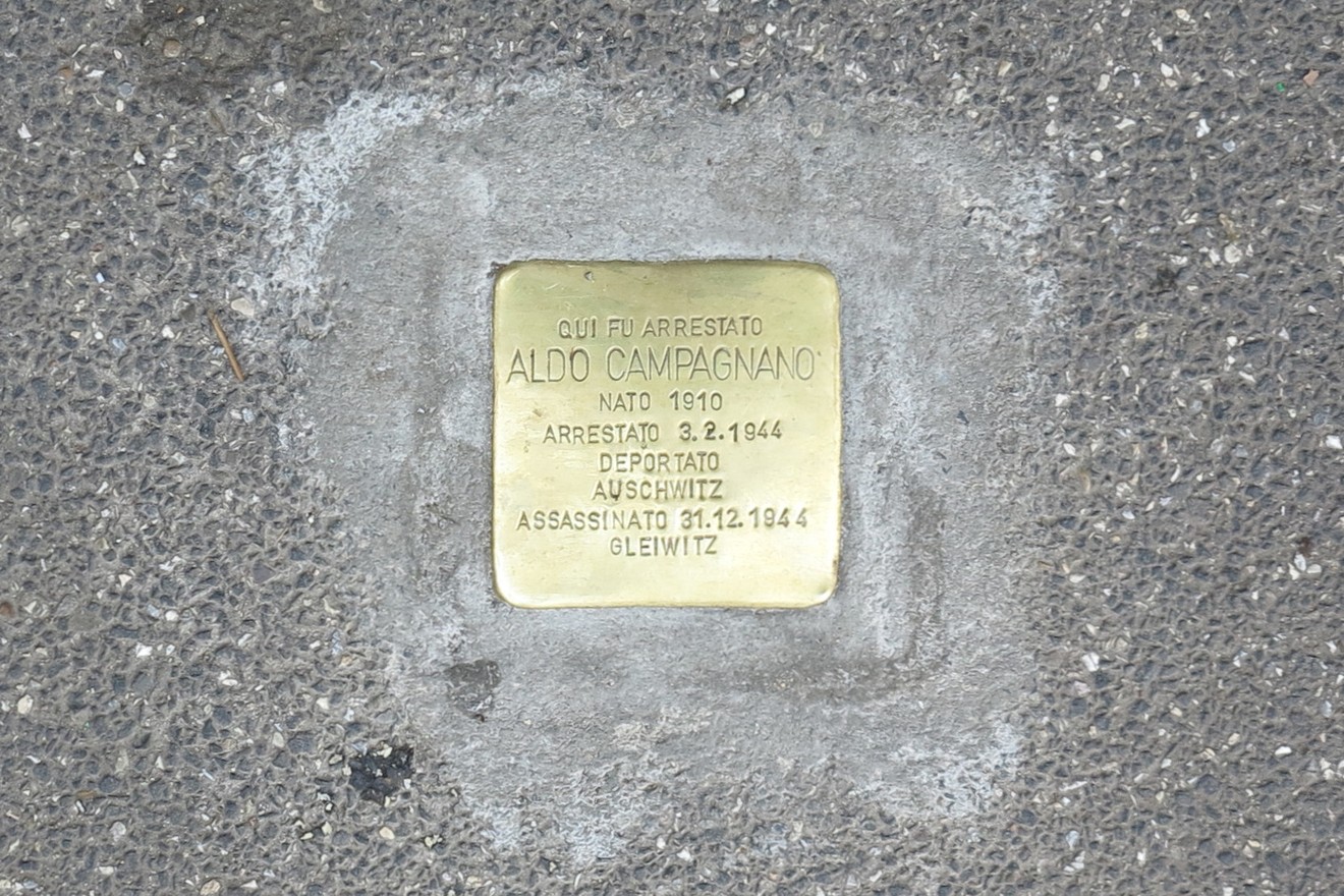 Pietra d'inciampo dedicata ad Aldo Campagnano, commemorativa delle persecuzioni subite durante l'Olocausto.