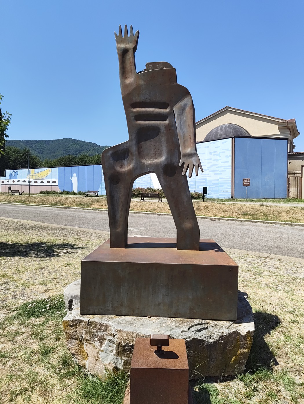 Monumento ai Caduti della Resistenza, Comune di Cavriglia (AR), foto 1