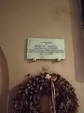 Lapide a Micheli, Comune di Roma (RM), foto 1