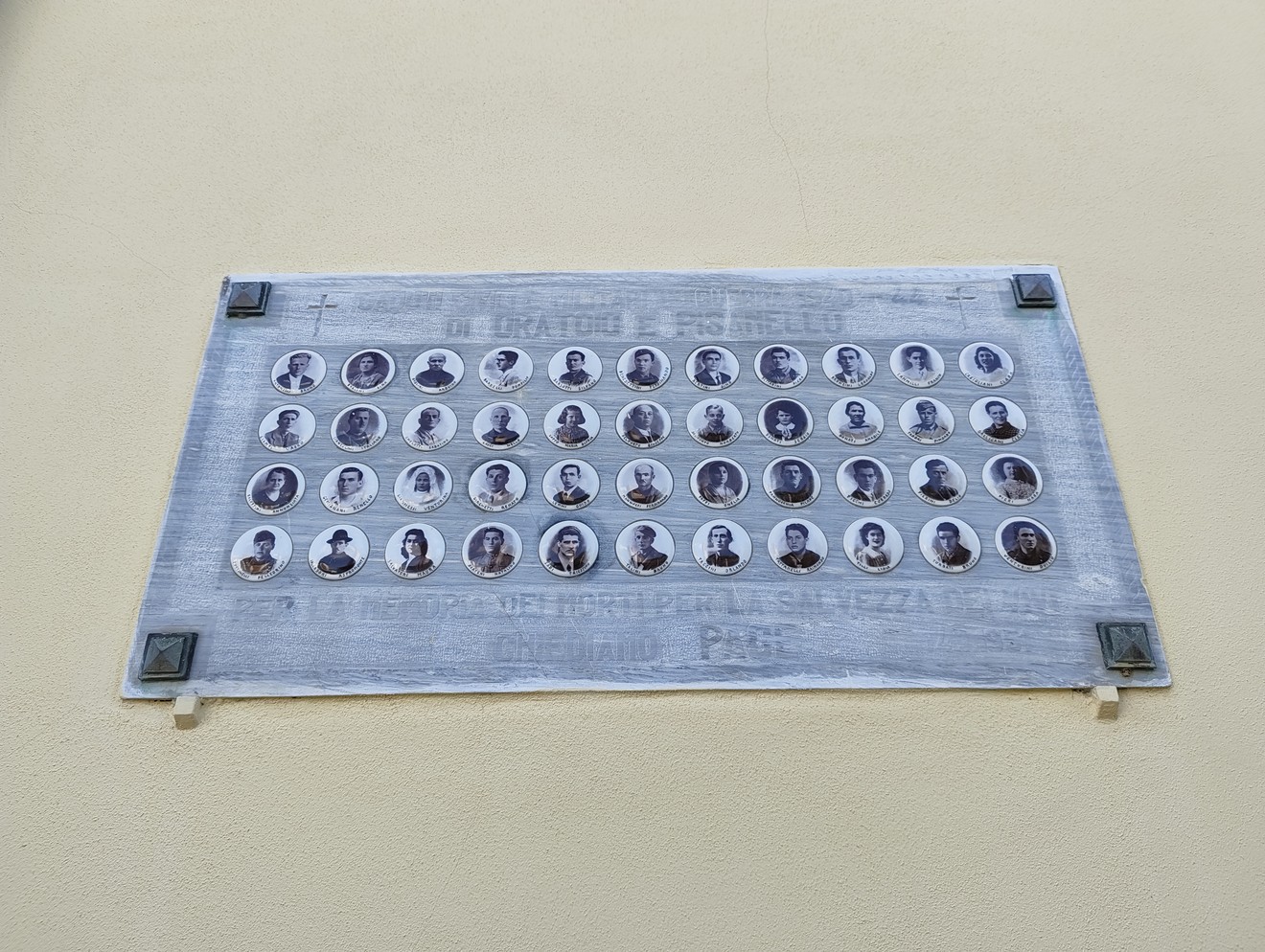 Lapide ai caduti di Oratoio e Pisanello, Comune di Pisa (PI), foto 1