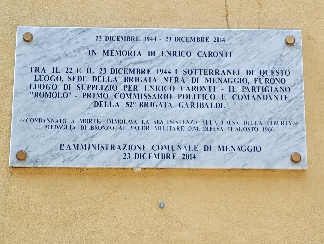 Lapide a Caronti, Comune di Menaggio (CO), foto 1
