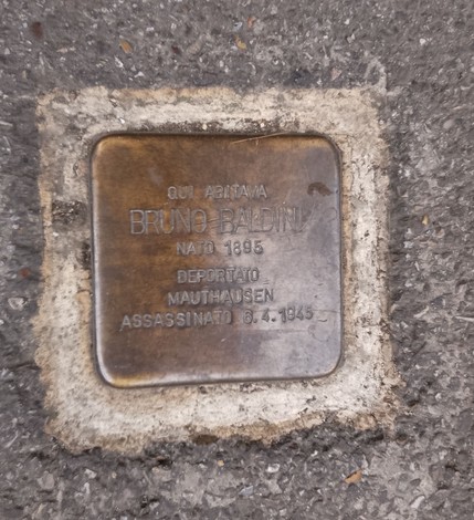 Pietra d'inciampo dedicata a Bruno Baldini, deportato a Mauthausen e assassinato nel 1945.