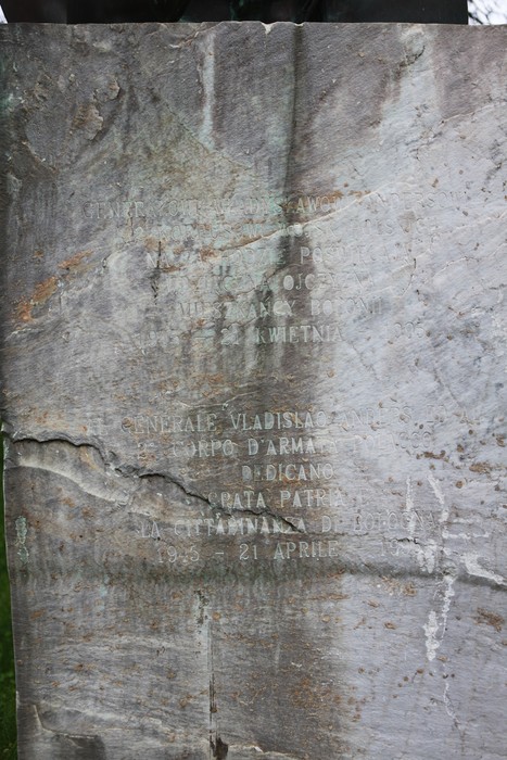 Monumento ad Anders, dedicato alla memoria del generale Vladislav Anders e al suo contributo durante la guerra.