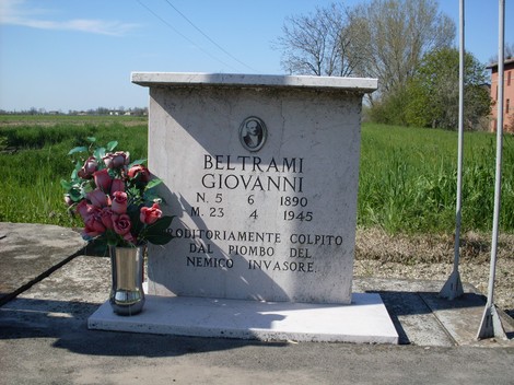Cippo commemorativo a Beltrami, dedicato a Giovanni Beltrami, caduto nel 1945.