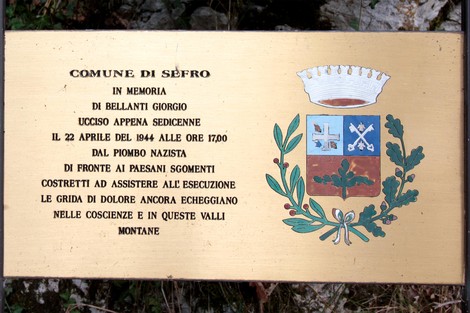 Targa commemorativa a Bellanti, in ricordo delle vittime del regime nazista durante la Seconda Guerra Mondiale.