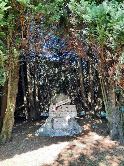 Monumento a Busi, Biondi, Cavalli e Di Prizio, Comune di Botticino (BS), foto 2