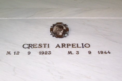 Memoriale dedicato ai caduti di Soci, con una commemorazione in onore dei soldati.