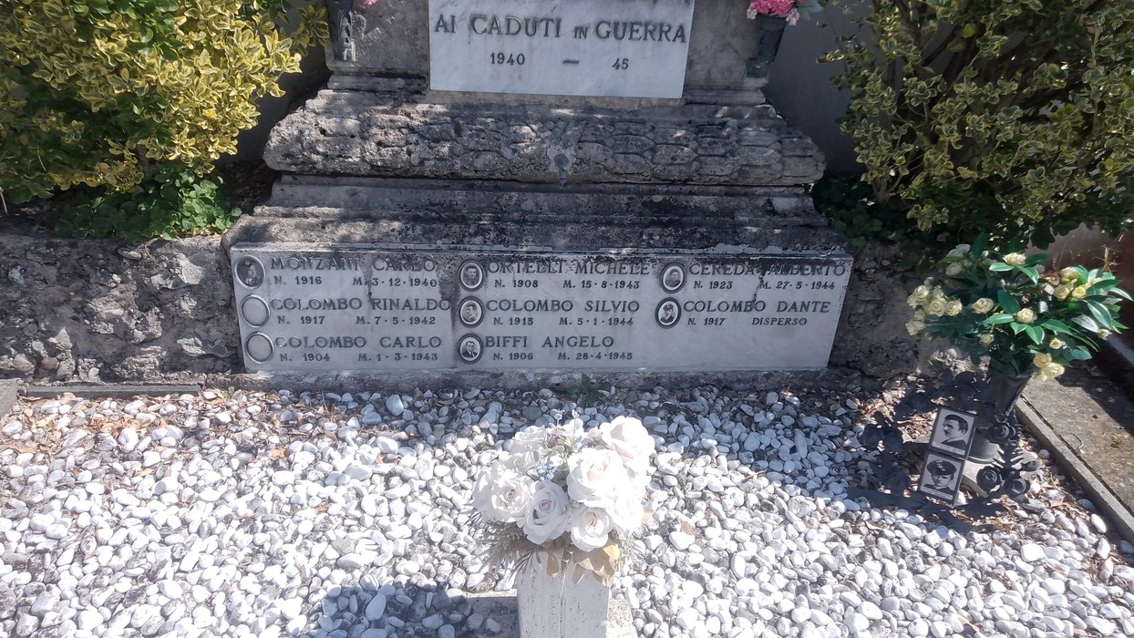 Stele ai caduti, Comune di Trezzo sull'Adda (MI), foto 2